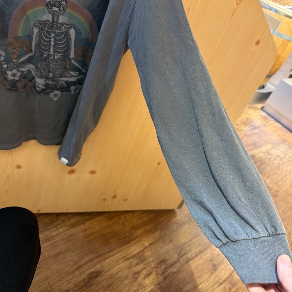 RSQ M  Skeleton Graphic Tee Yoga Meditation Rainbow Cosmic Long Sleeve Gray - Picture 12 of 15